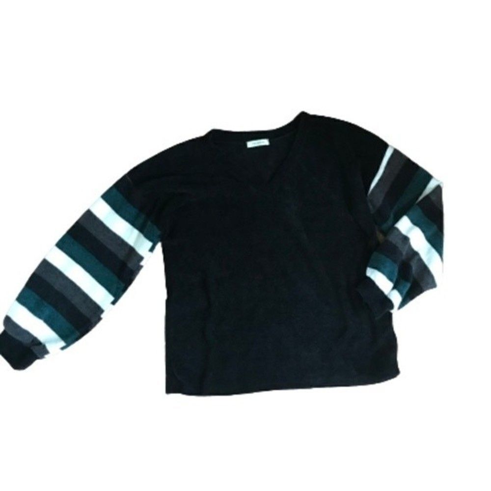 PROMESA Black Sweater with Striped Sleeves